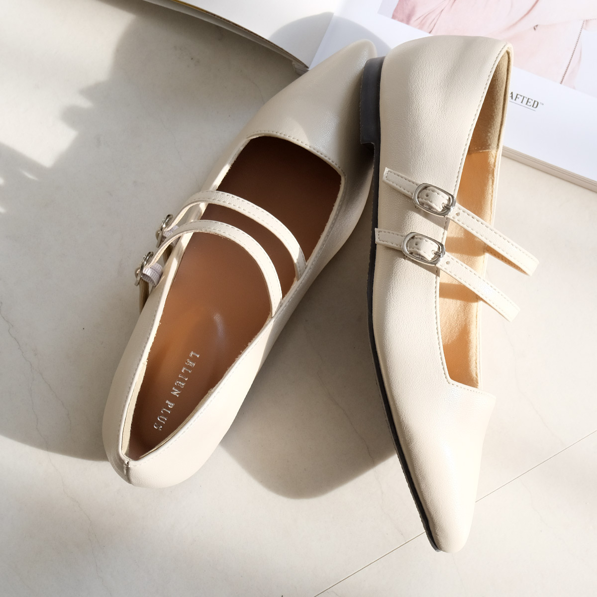 NUOVO パンプス　ネイビー　23センチ